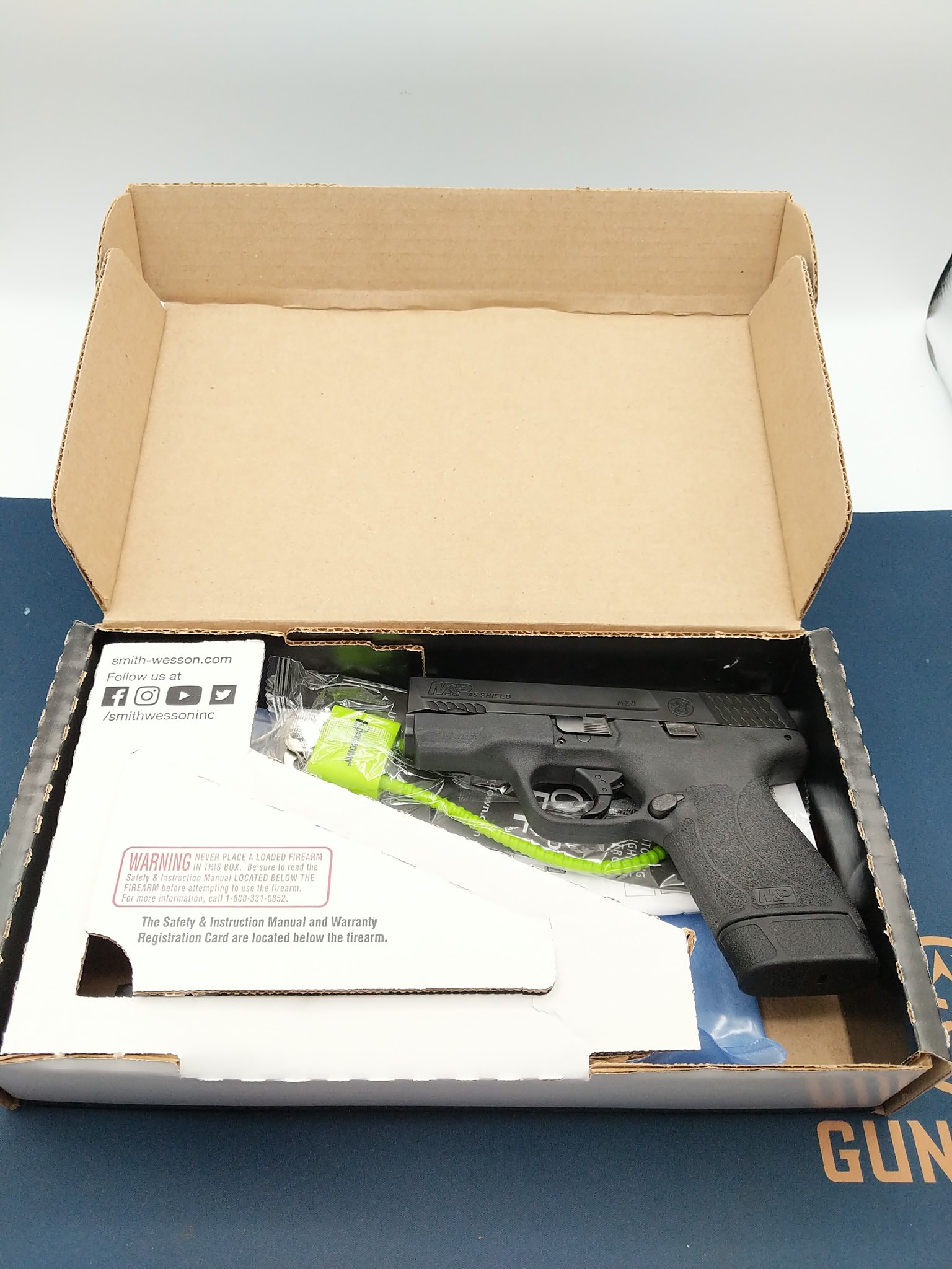 SMITH & WESSON M&P 45 SHIELD
