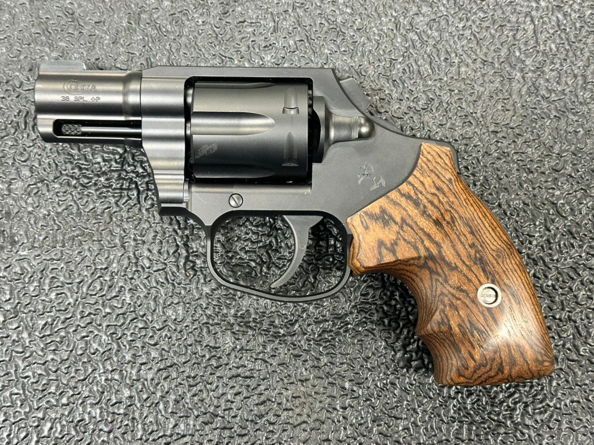 COLT NIGHT COBRA