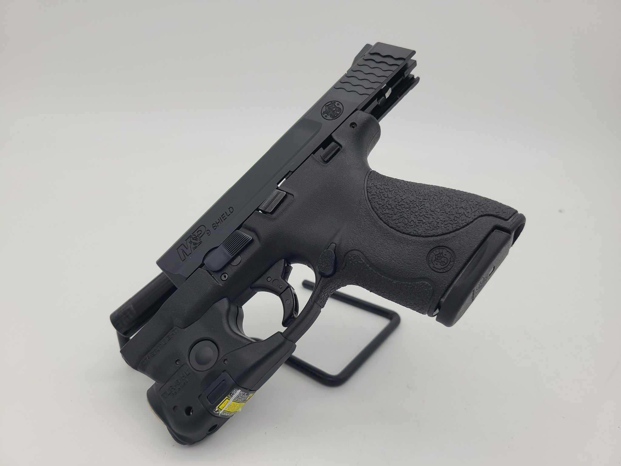 SMITH & WESSON Shield