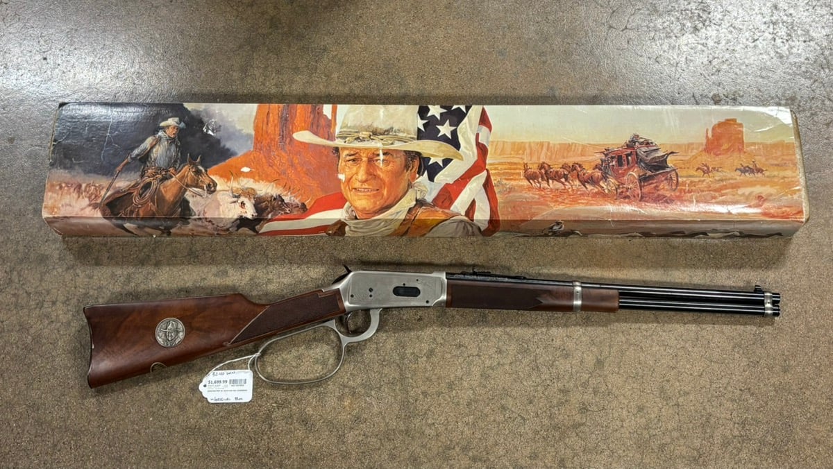 WINCHESTER 94 JOHN WAYNE COMMEMORATIVE