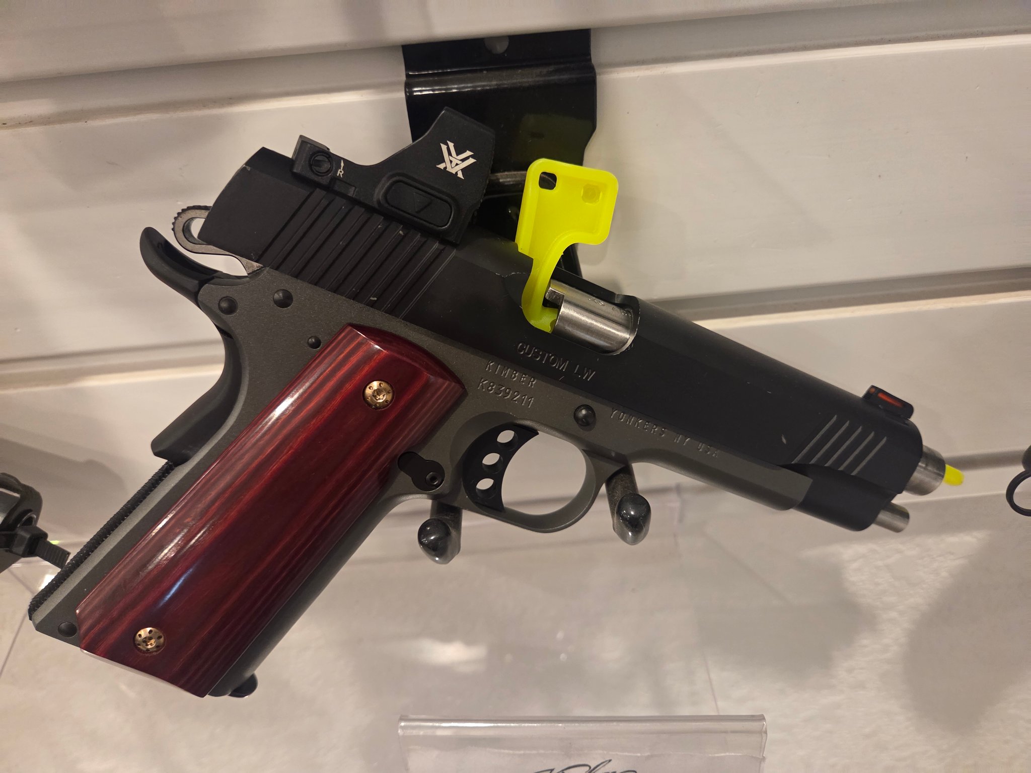 Kimber Custom LW (Shadow Ghost) 1911