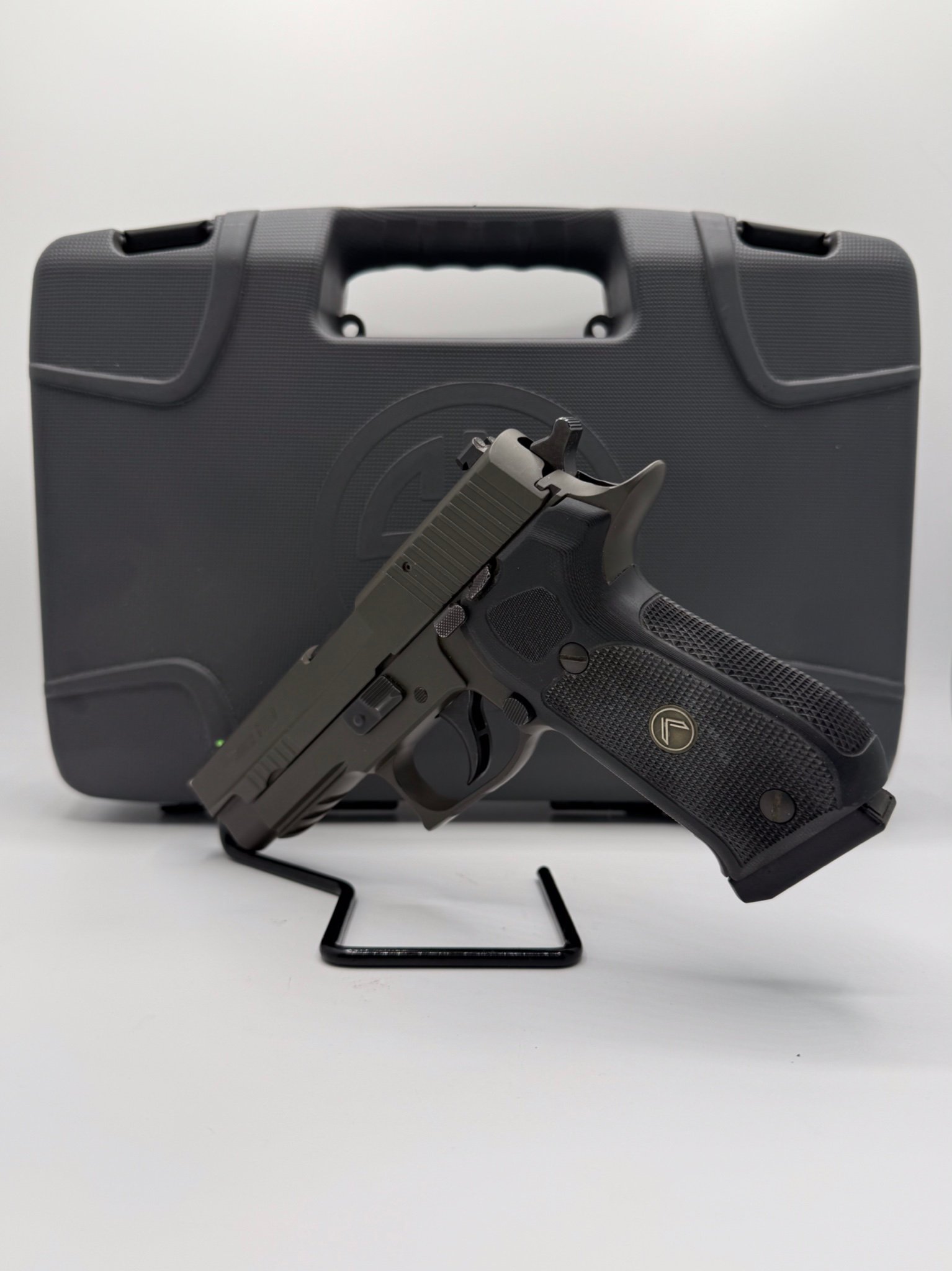 SIG SAUER P220 Legion
