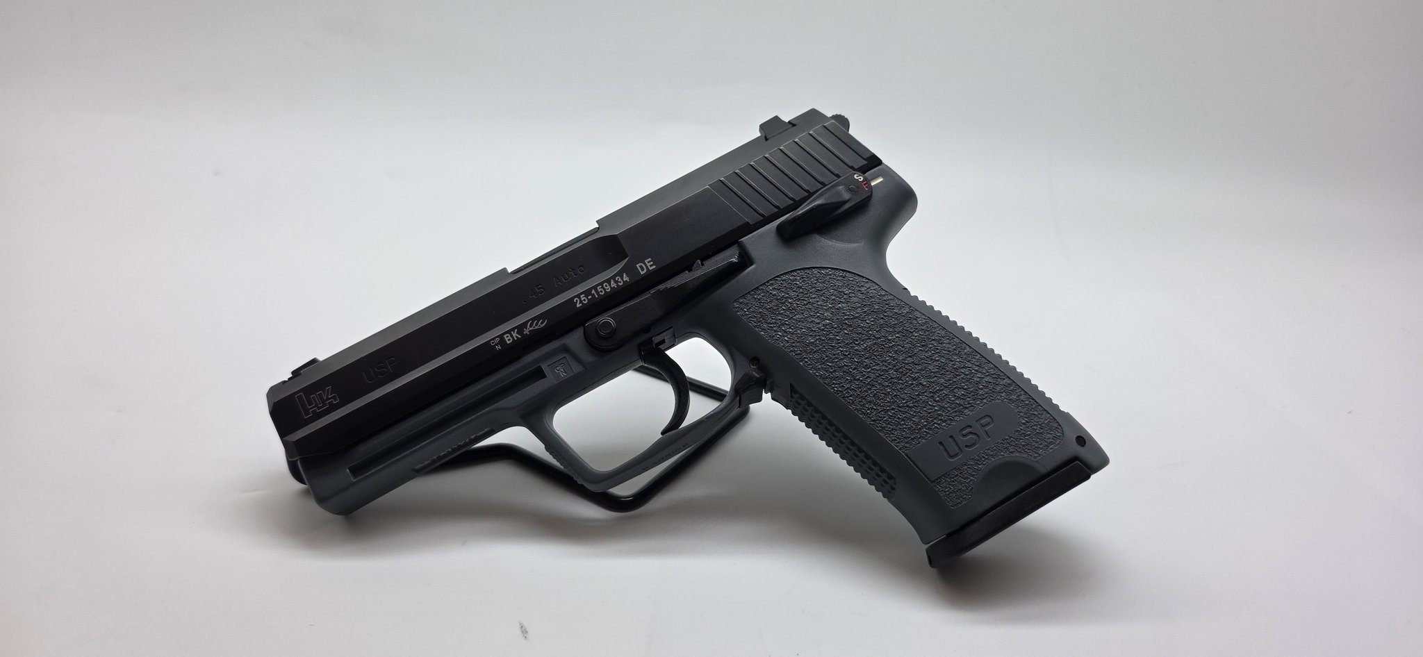 HECKLER & KOCH USP-45