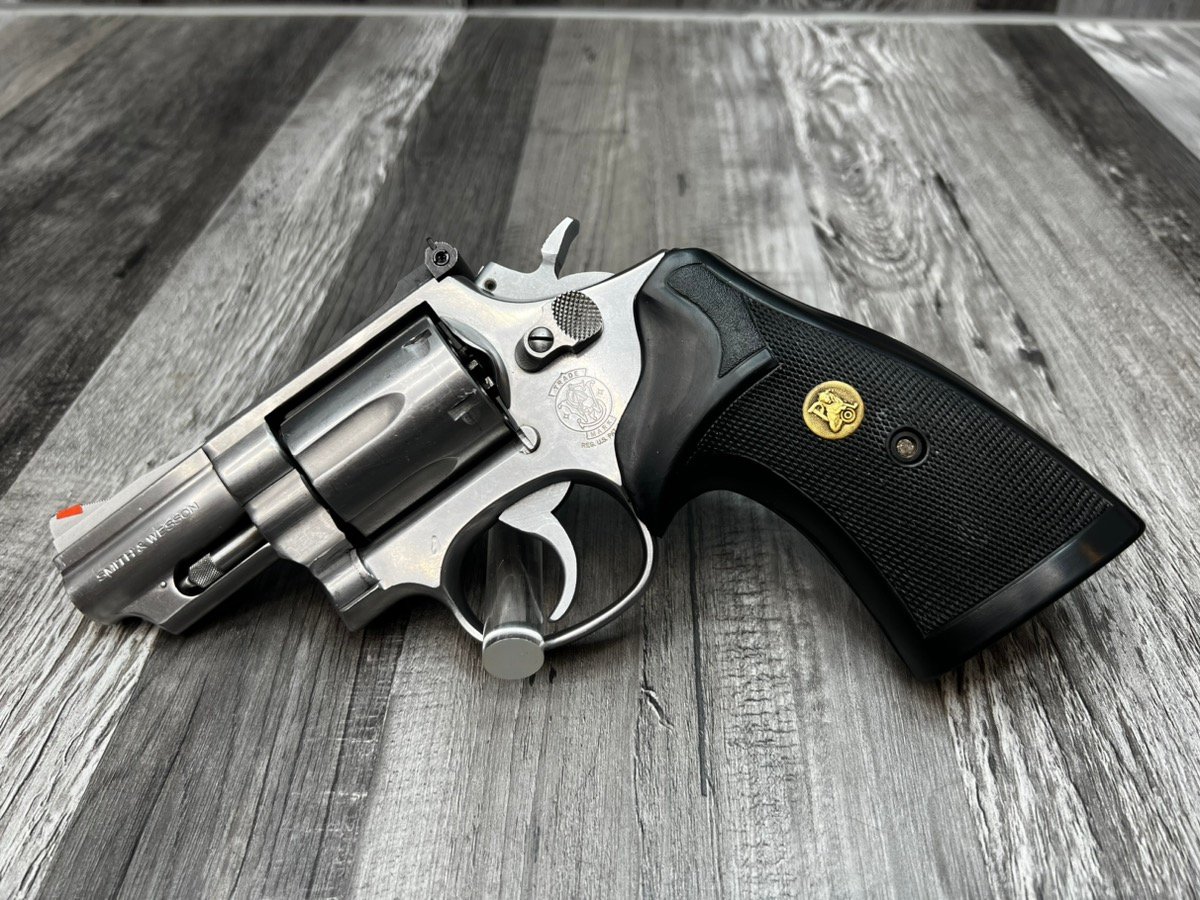 SMITH & WESSON 66-2