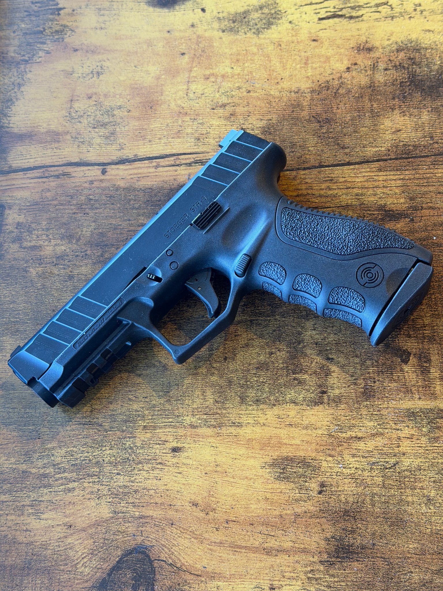 STOEGER STR-9