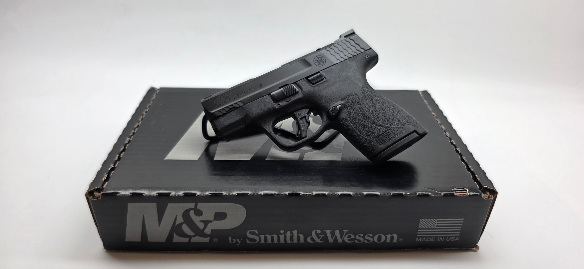 SMITH & WESSON M&P 9 SHIELD PLUS
