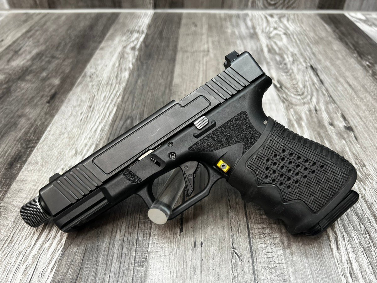 COMBAT ARMORY CA19 PISTOL