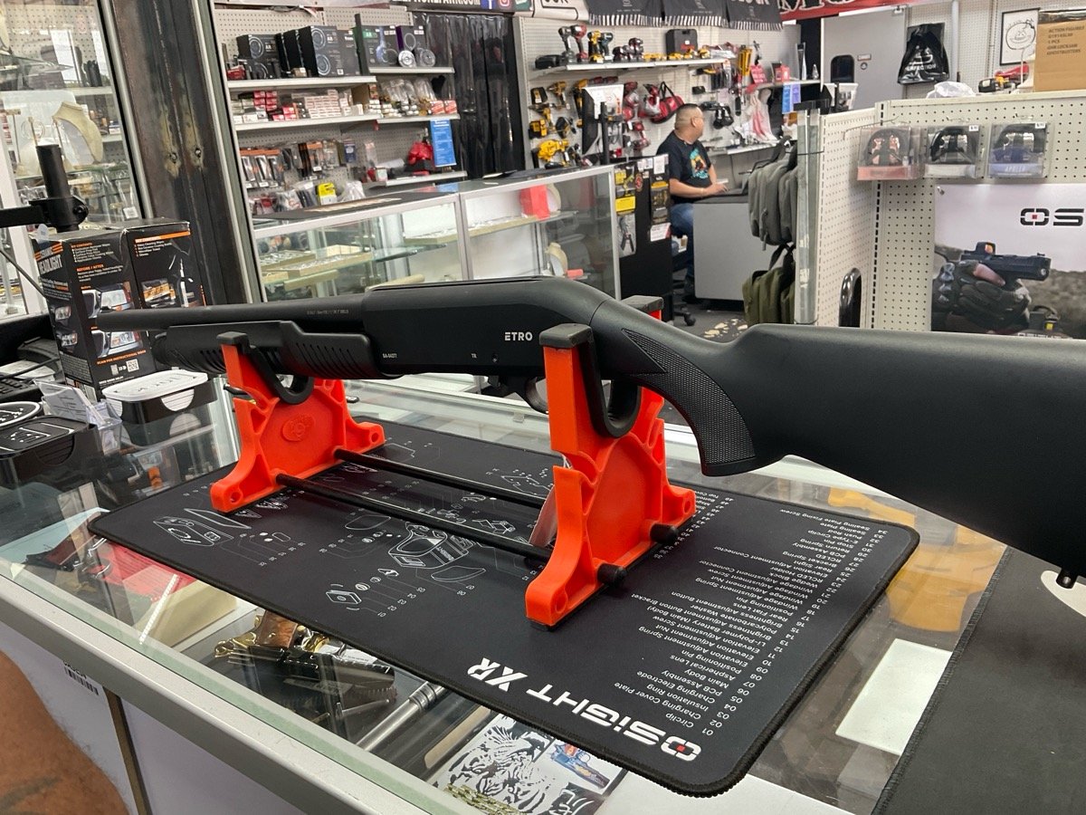 ATA ARMS ETRO 09 12