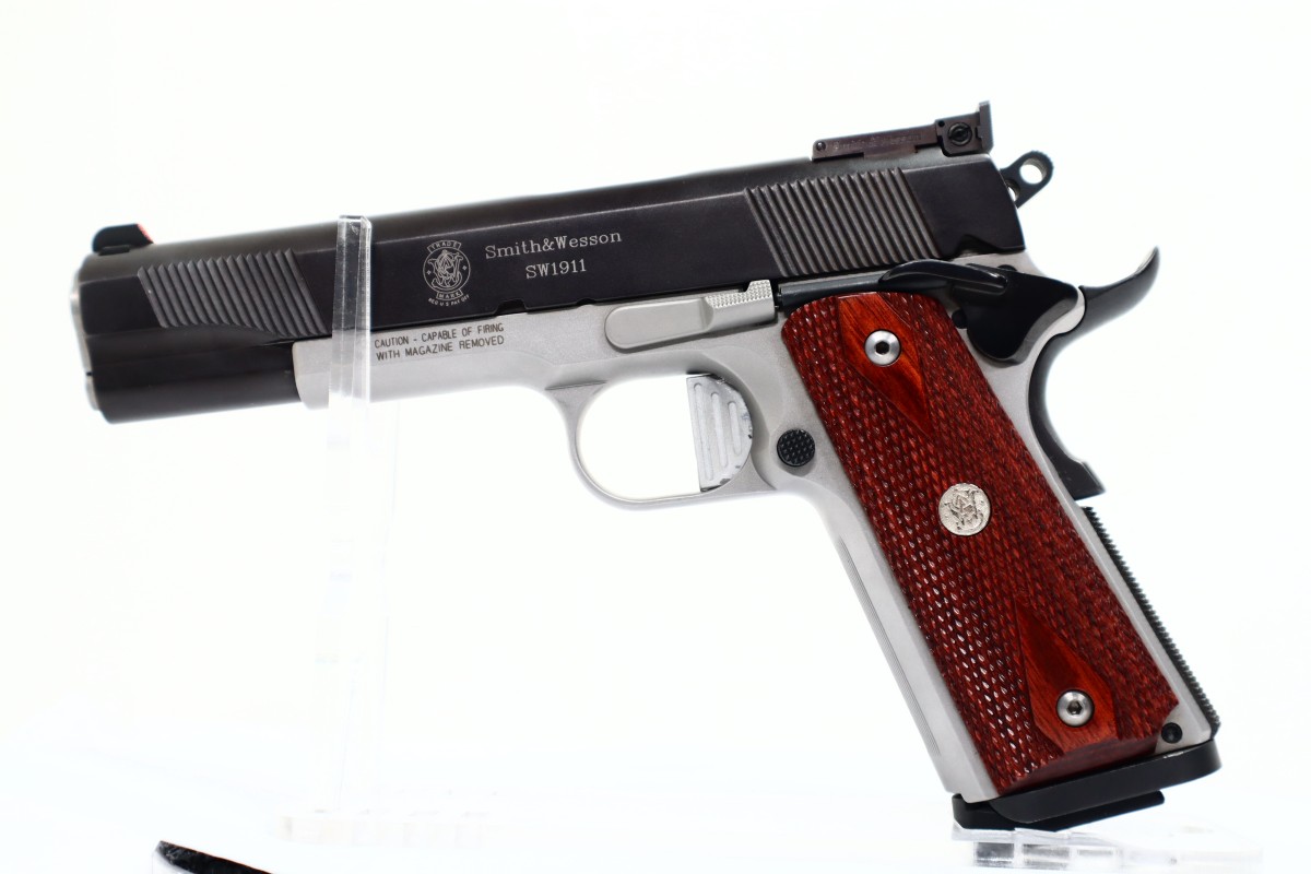 SMITH & WESSON SW1911