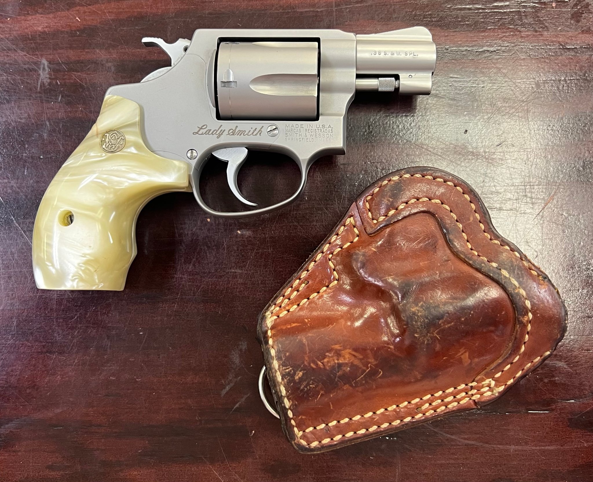 SMITH & WESSON 60-7 Lady Smith