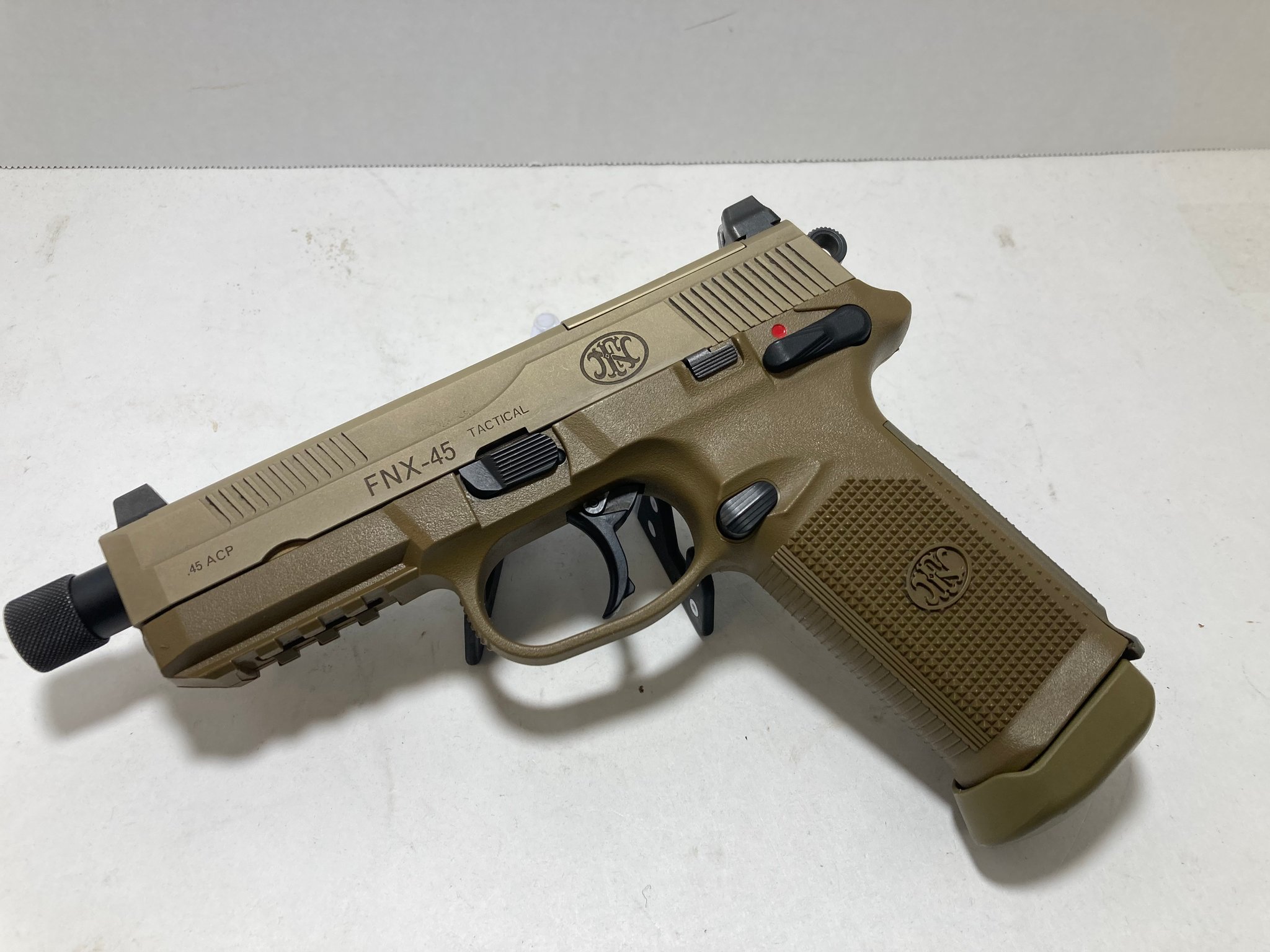 FN FNX-45 TACTICAL