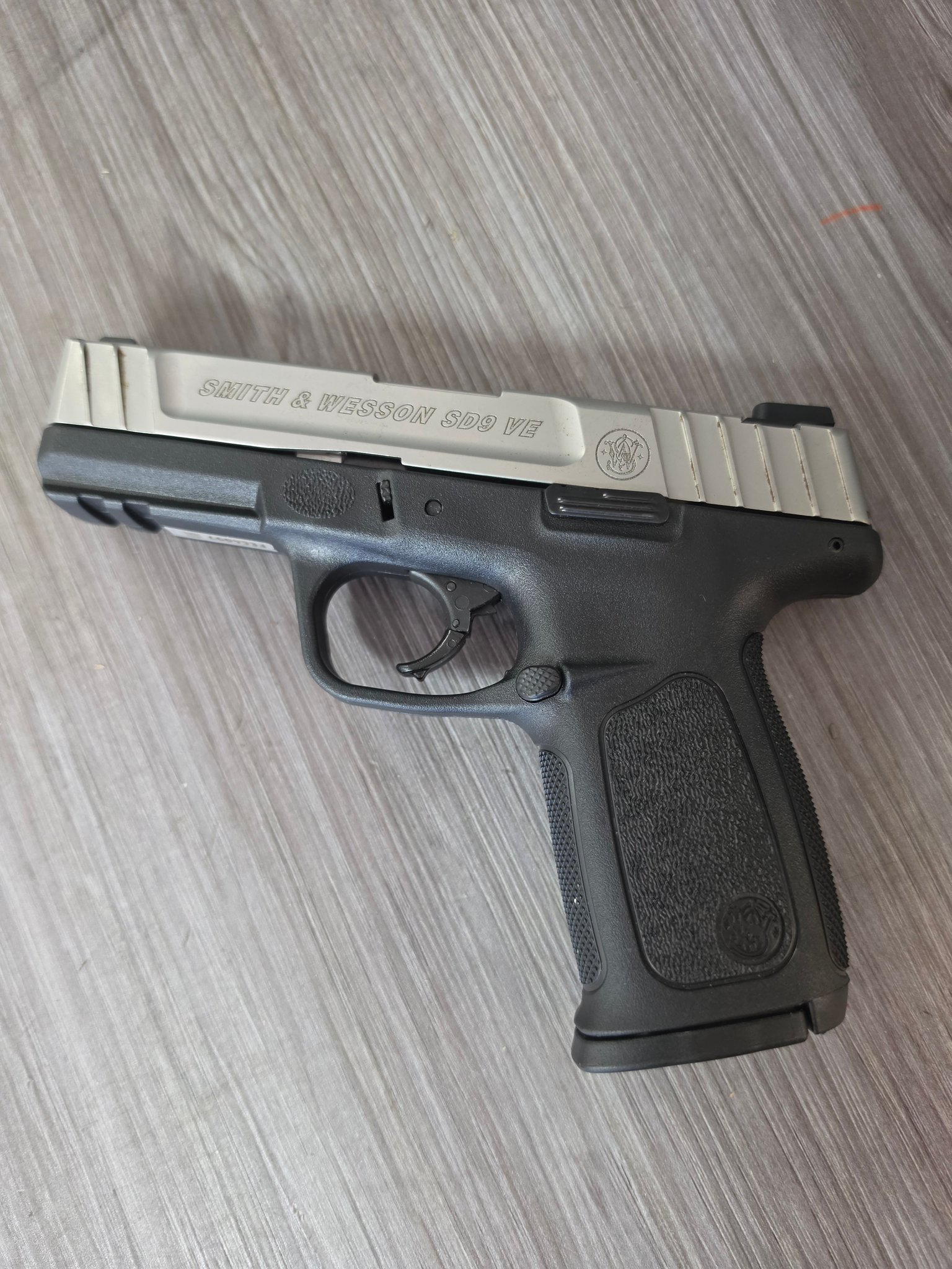 SMITH & WESSON SD9 VE