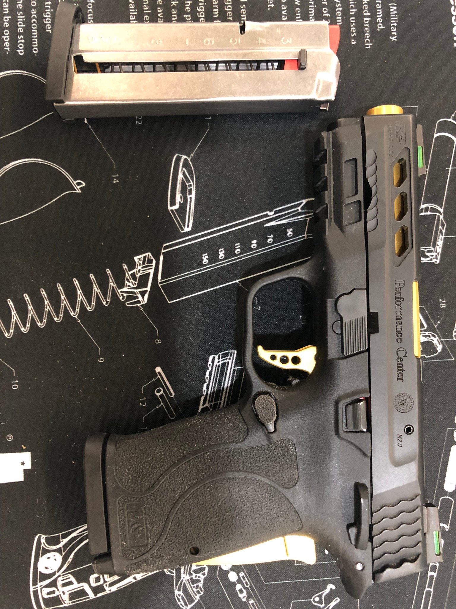 SMITH & WESSON M&P 9 SHIELD EZ