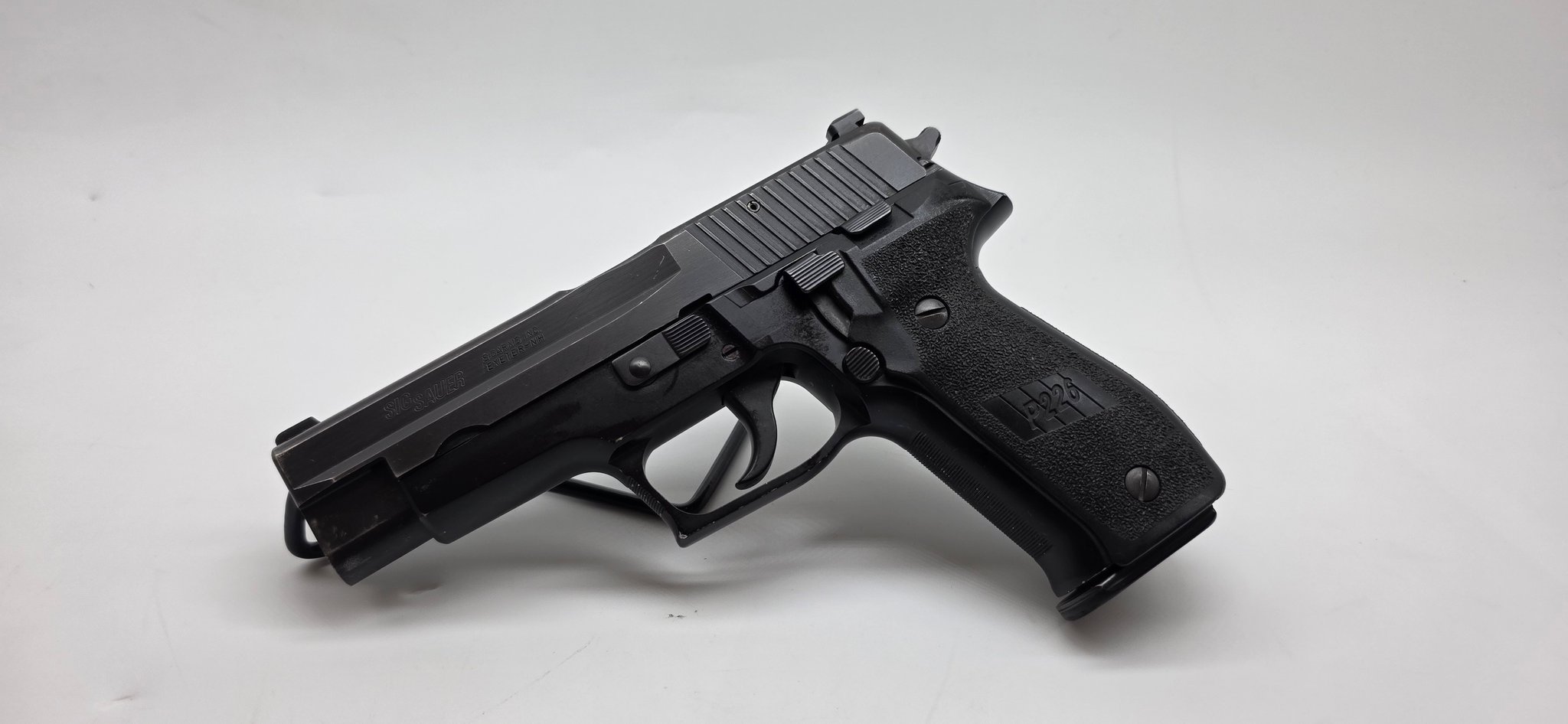 SIG SAUER P226