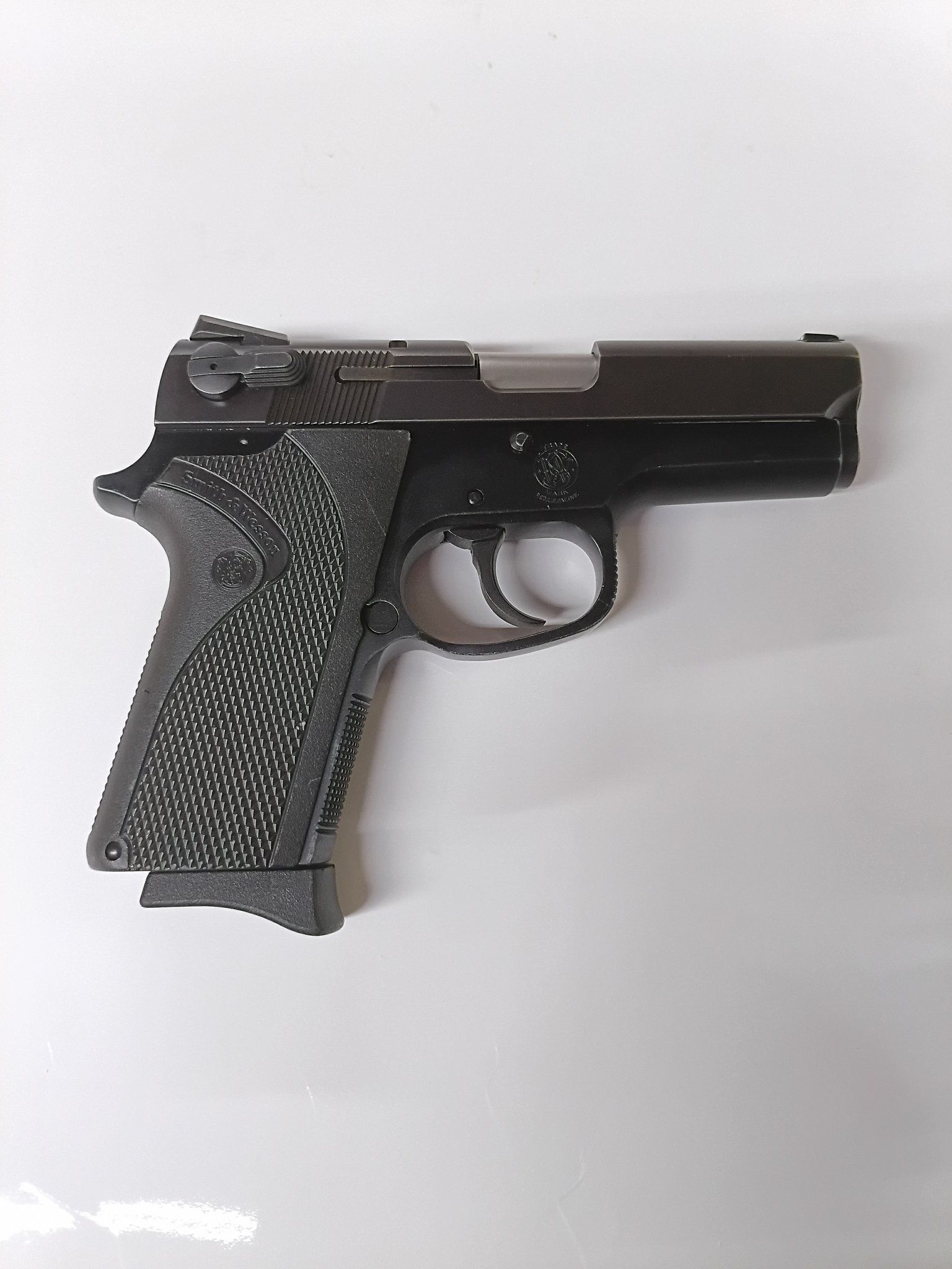 SMITH & WESSON 3914