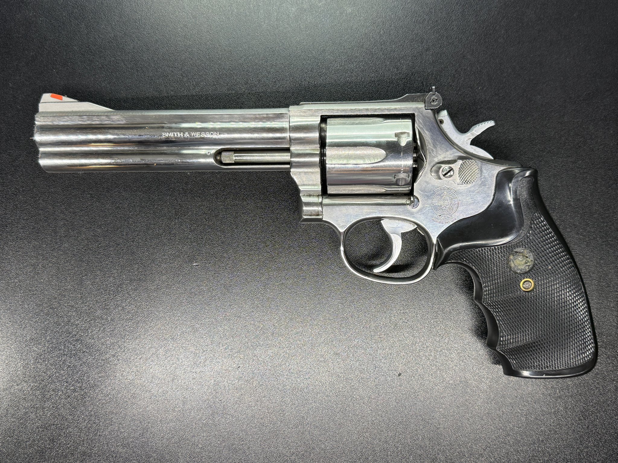 SMITH & WESSON 686