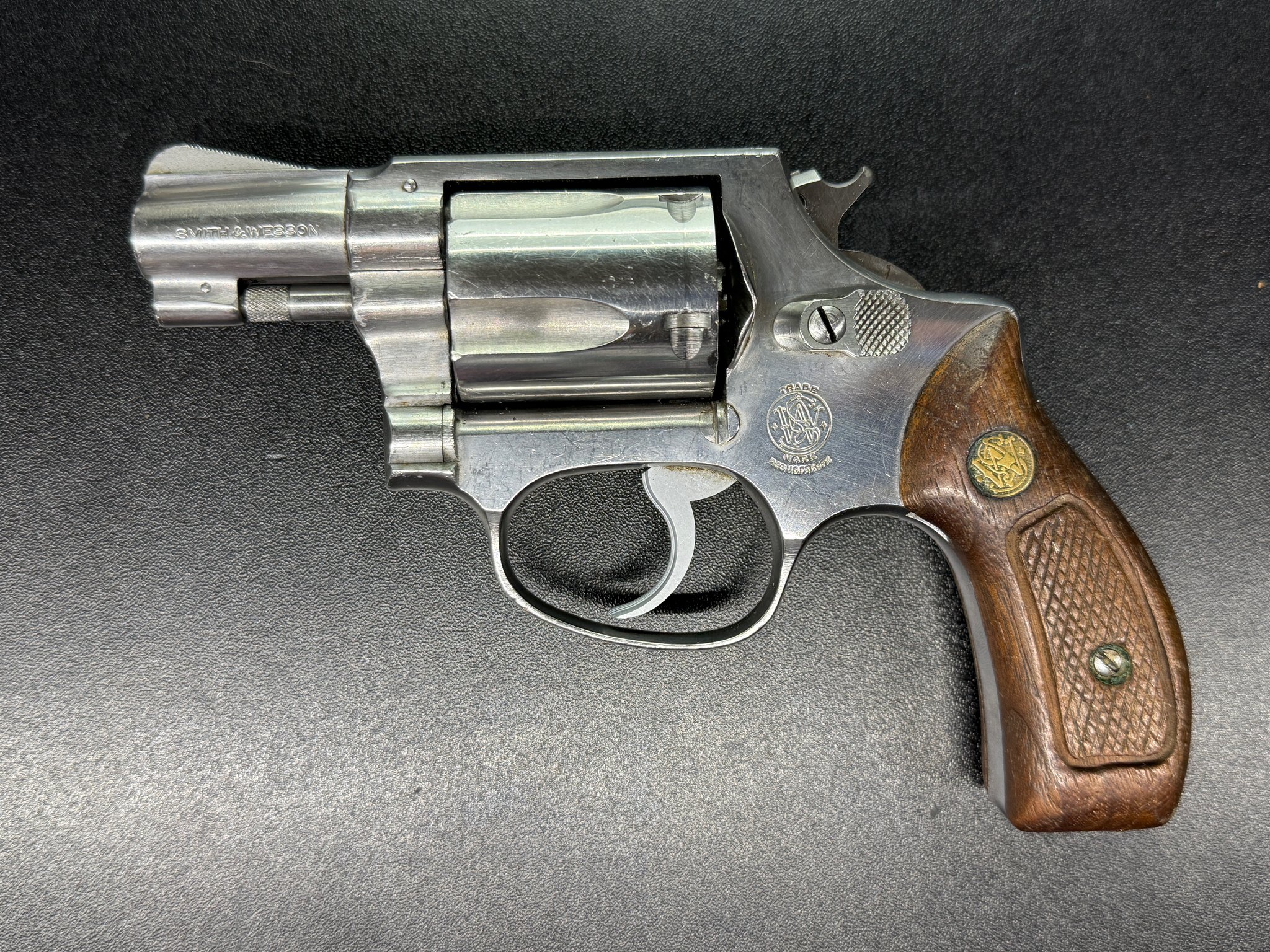SMITH & WESSON 60