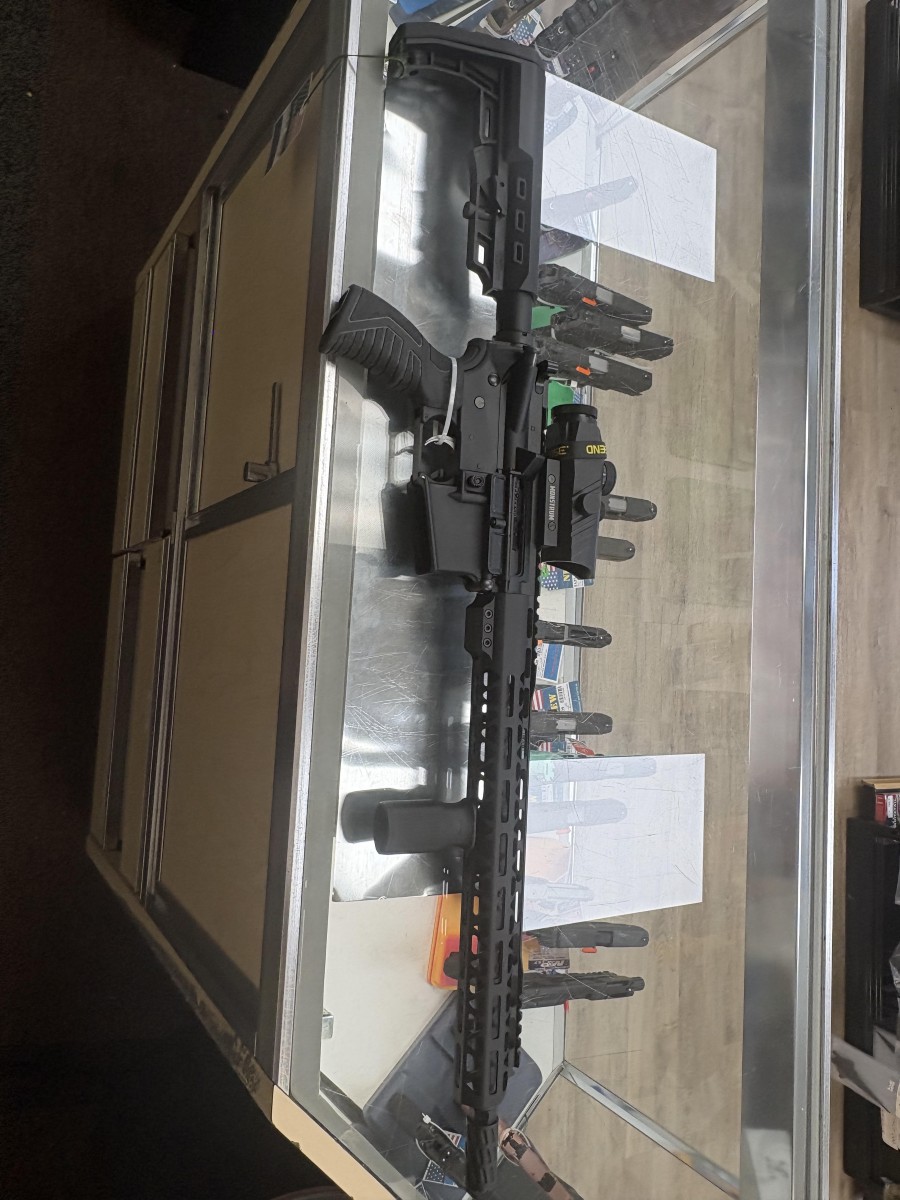 ANDERSON MANUFACTURING AM-15 RIFLE
