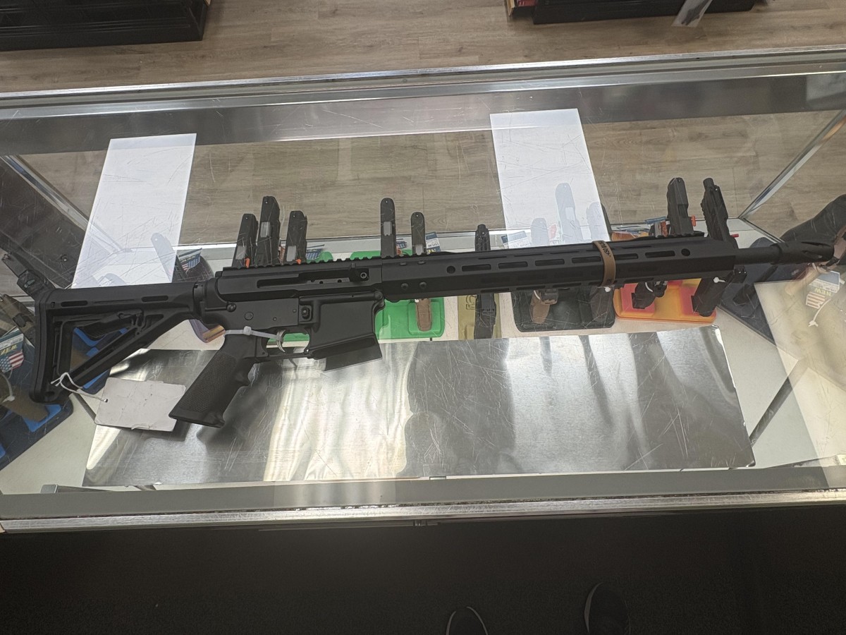 ANDERSON MANUFACTURING AM-15 RIFLE