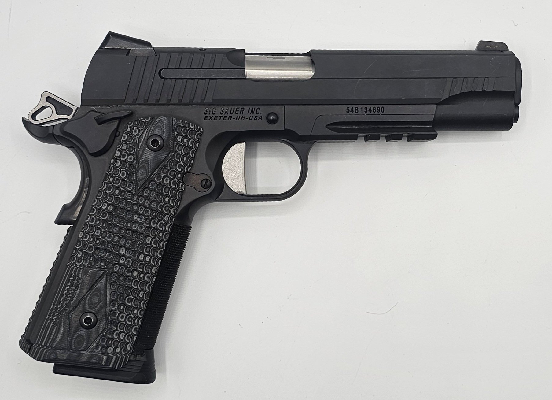 SIG SAUER 1911