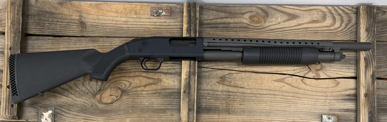 MOSSBERG Mossberg 500, Pump Action Shotgun, 12 Gauge, 18.5" Barrel, 3" Chamber, Matte Blued Finish, Synthetic Stock, Cylinder Bore, Bead Sight, 5+1 Rounds, Persuader Style Heat Shield