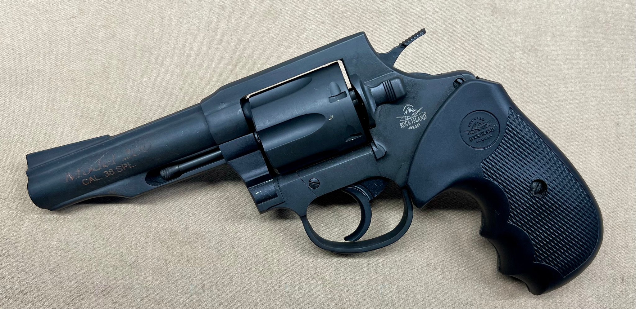 ROCK ISLAND ARMORY M200