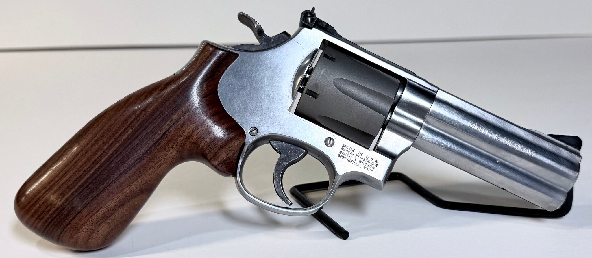 SMITH & WESSON 646