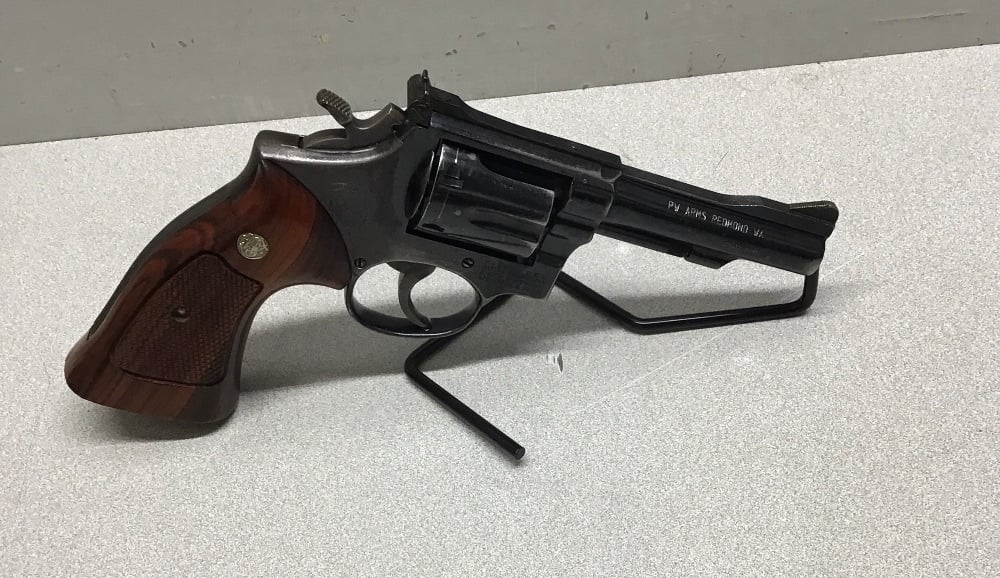 SMITH & WESSON 15-3