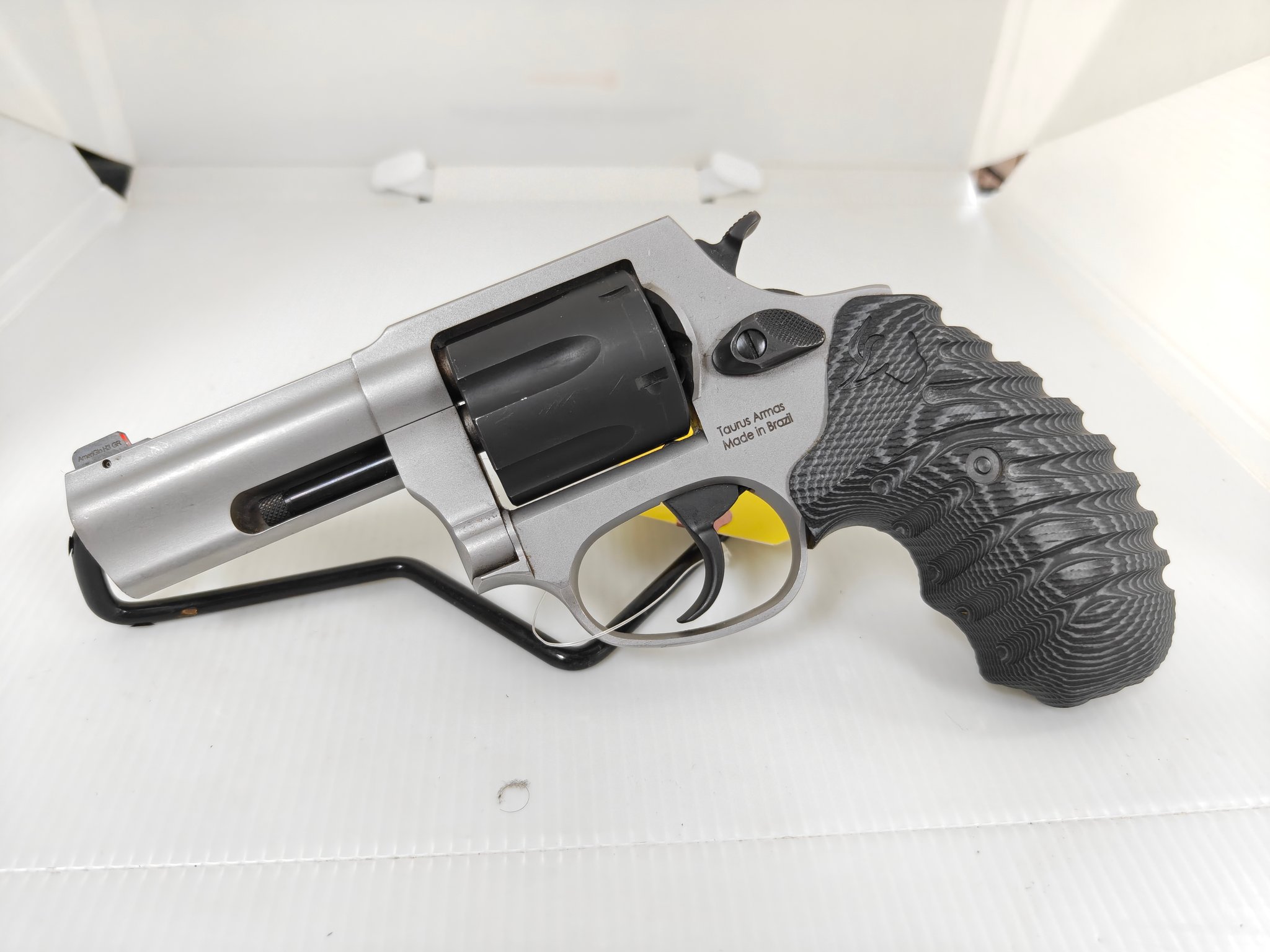 TAURUS 856 DEFENDER