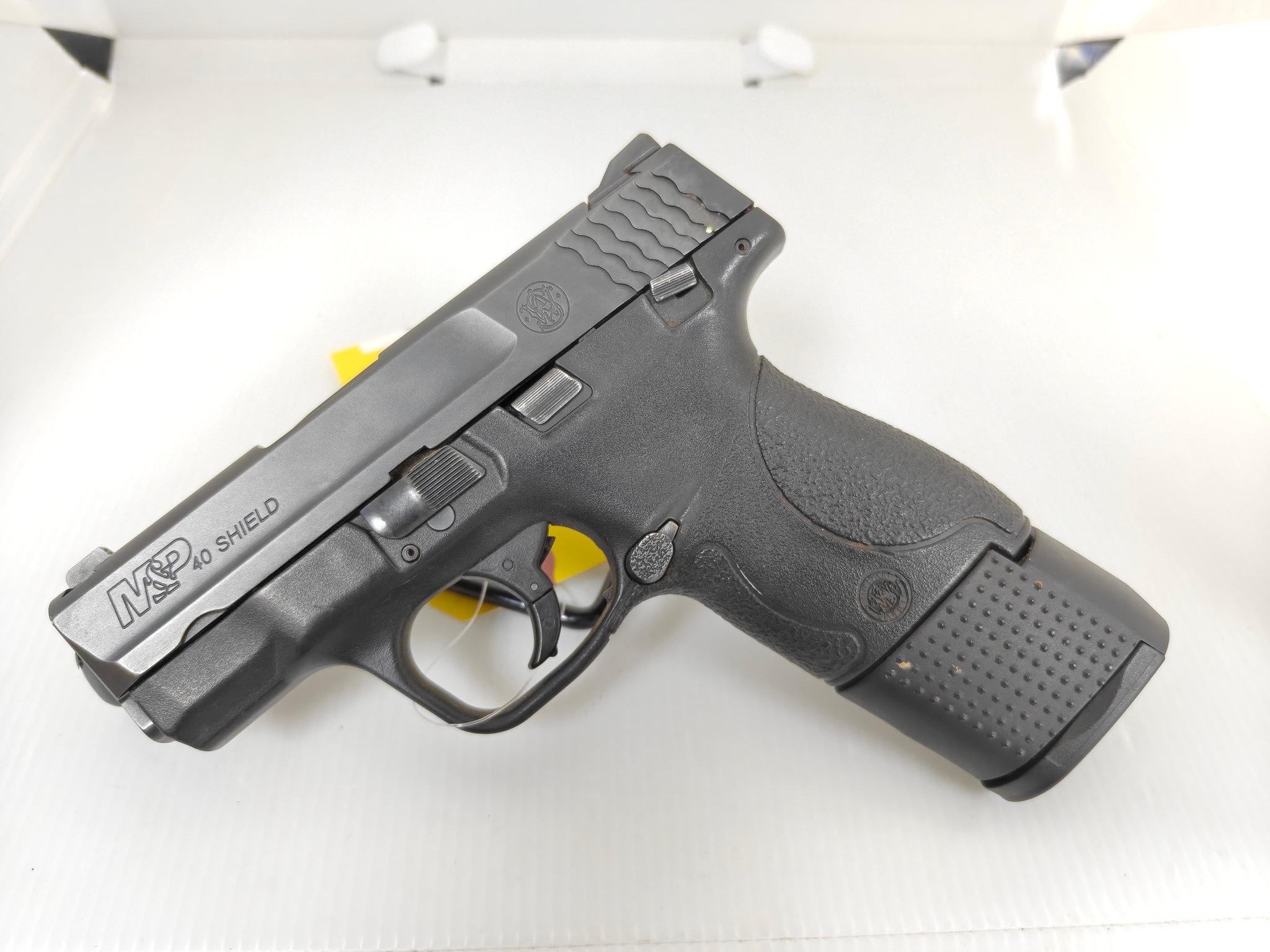 SMITH & WESSON M&P40 SHIELD MA COMPLIANT