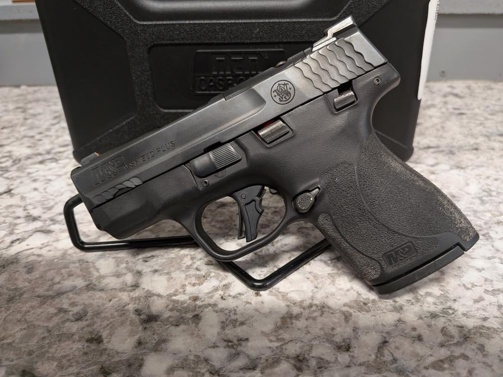 SMITH & WESSON 9 SHIELD PLUS