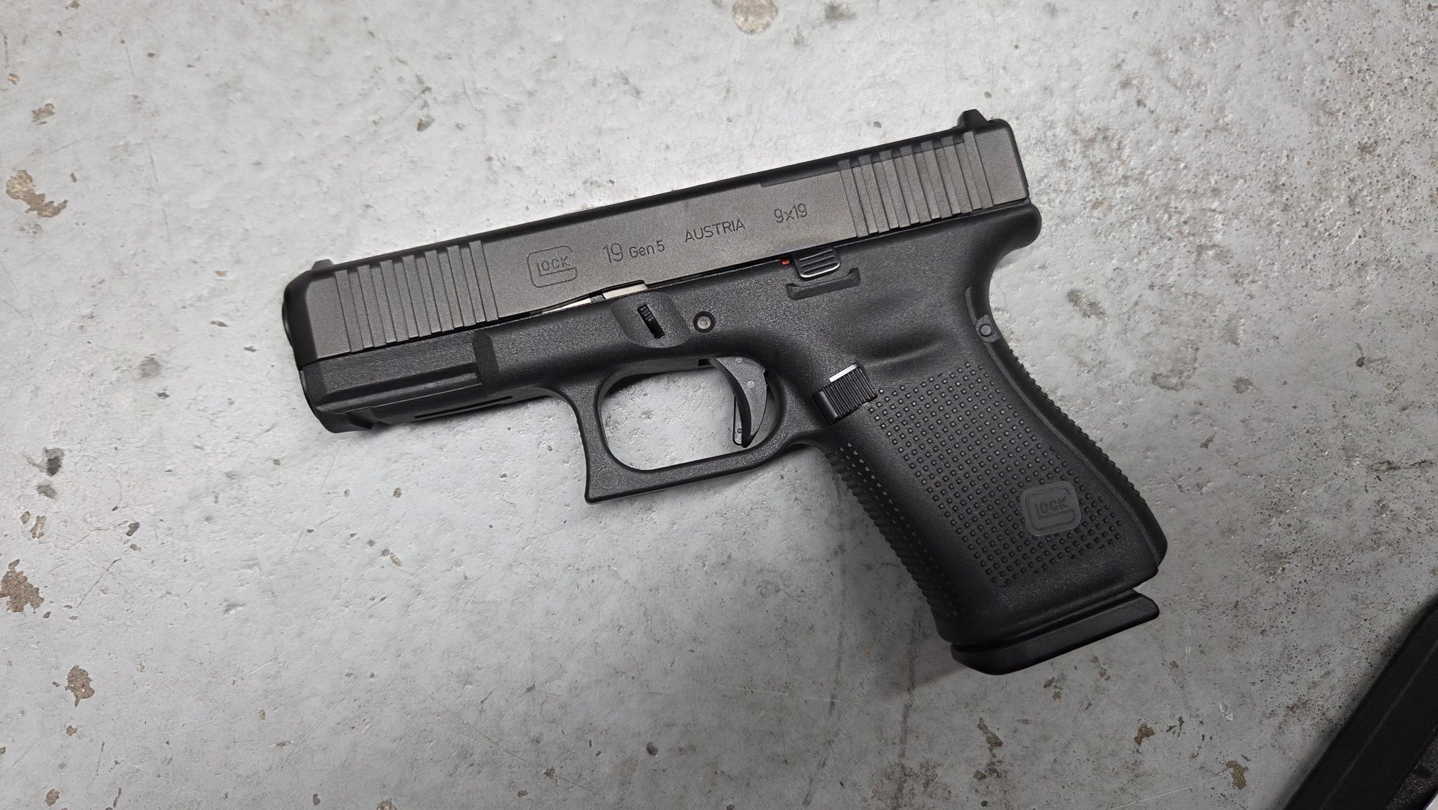 GLOCK G19 Gen 5 MOS