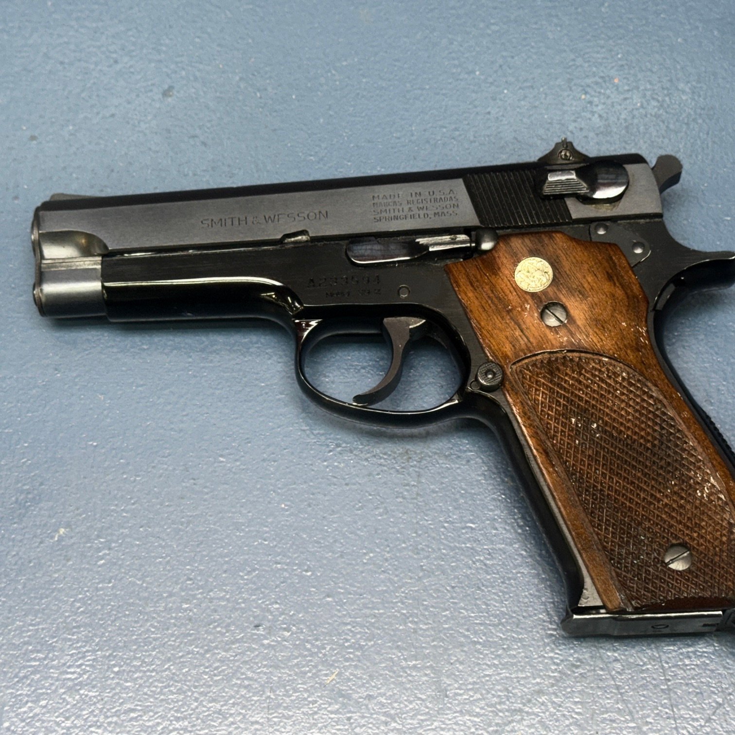 SMITH & WESSON 39-2