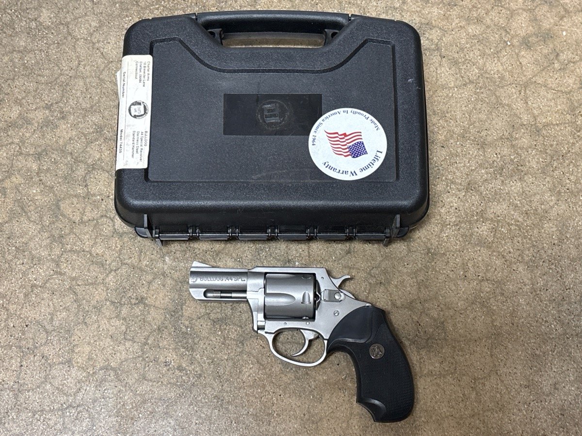 CHARTER ARMS BULLDOG
