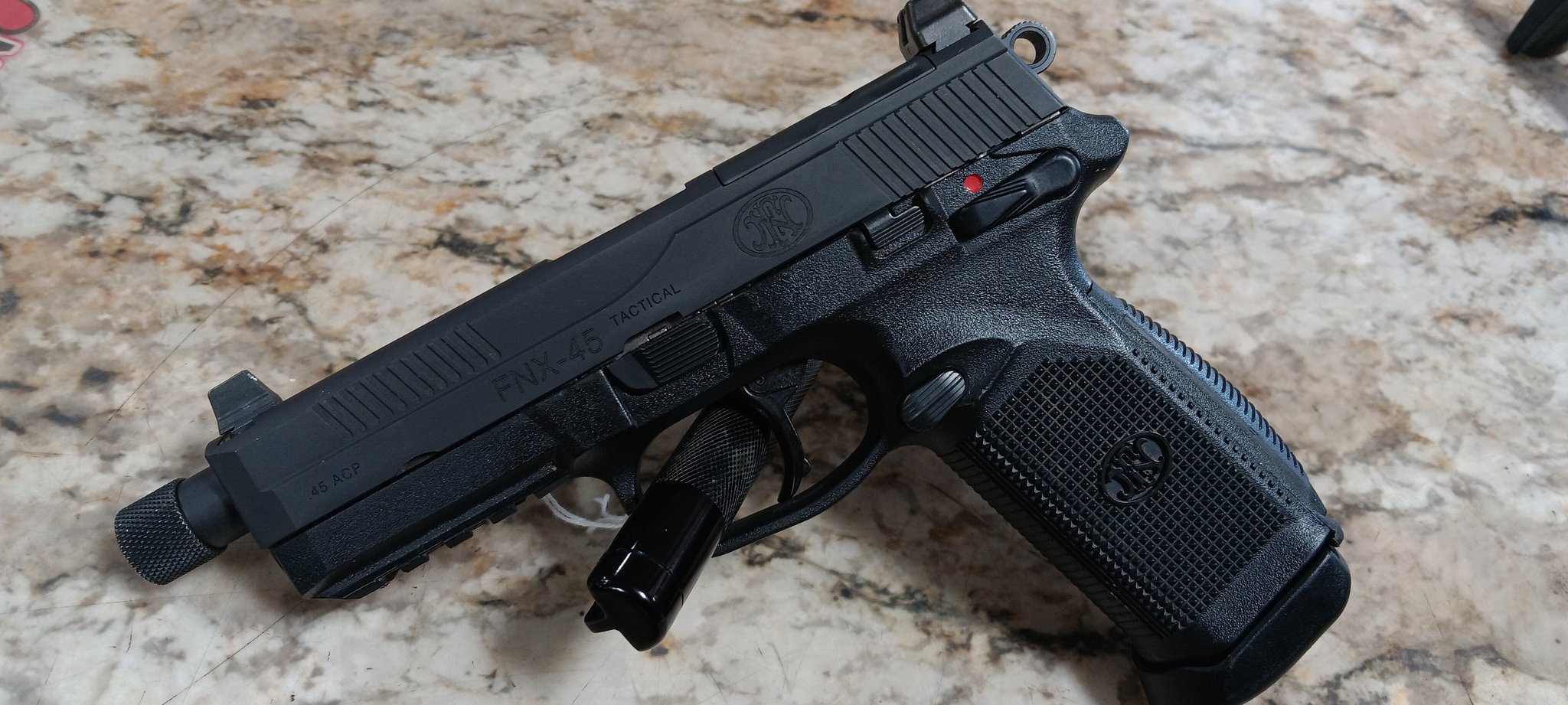 FN FNX-45 TACTICAL