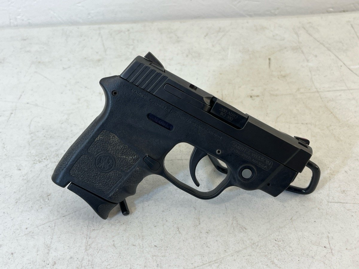 SMITH & WESSON BODYGUARD 380 W/LASER