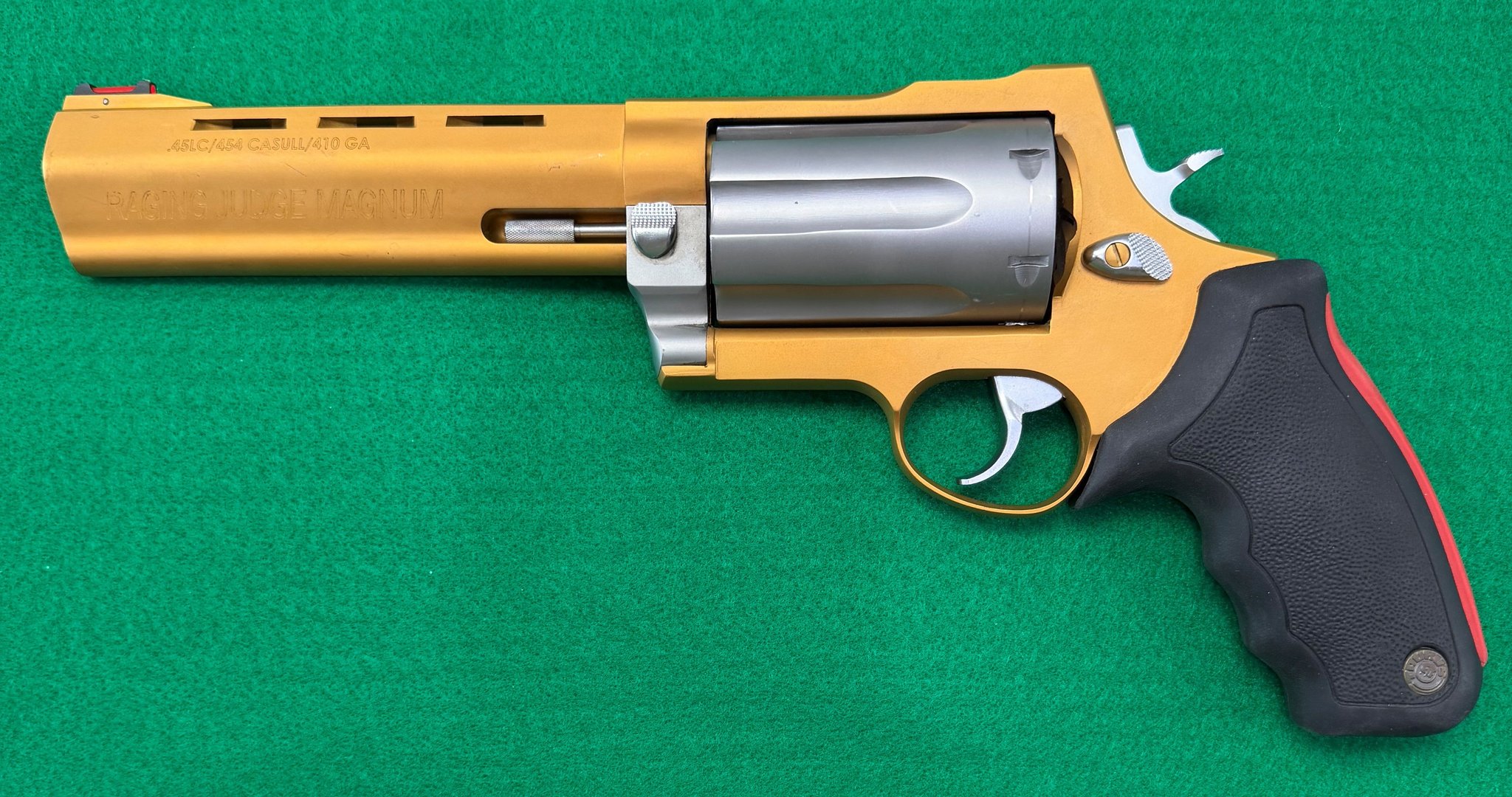 TAURUS Raging Judge Magnum