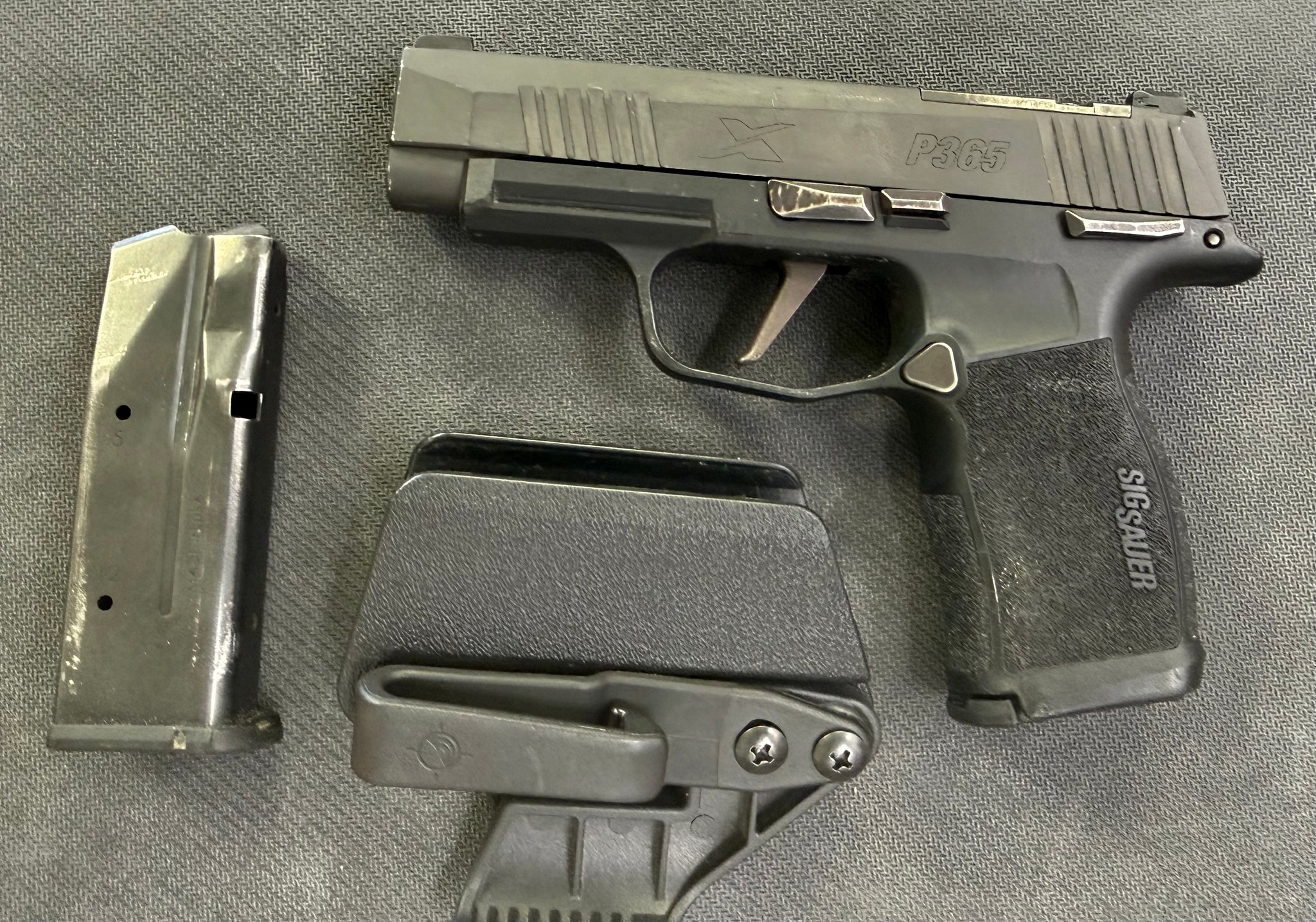 SIG SAUER P365 XL