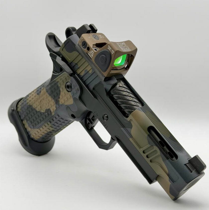 GUNCRAFTER INDUSTRIES Hellcat X2 Commander PORTED, DLC BARREL, TRIJICON RMR COYOTE