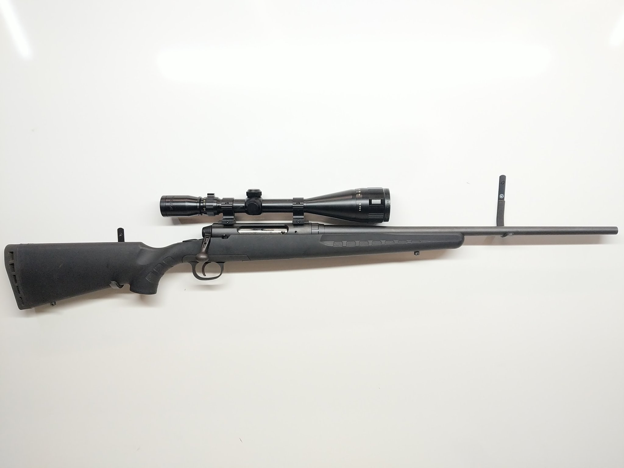 SAVAGE ARMS Axis