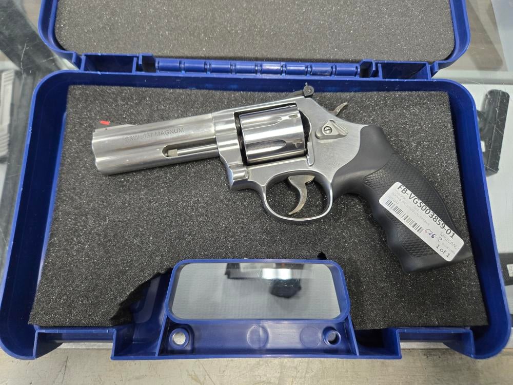 SMITH & WESSON 686-6 .357 MAGNUM