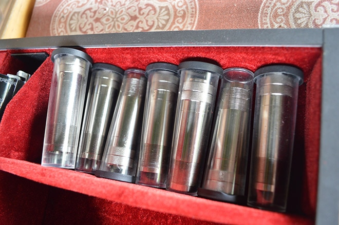 The_combo_includes_11_extended_knurled_chokes