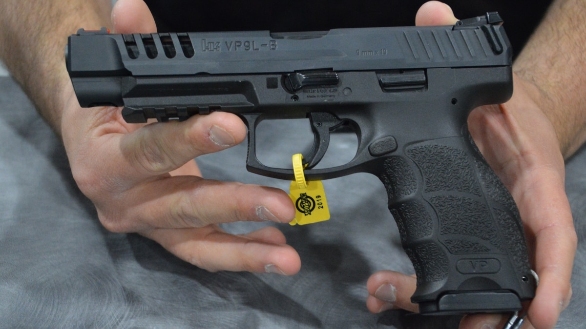 HK VP9L-B model