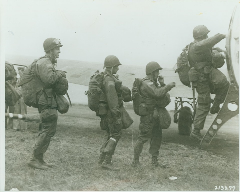 paratroopers from the 82nd Airborne Division loading aircraft for Holland as part of Operation Market Garden