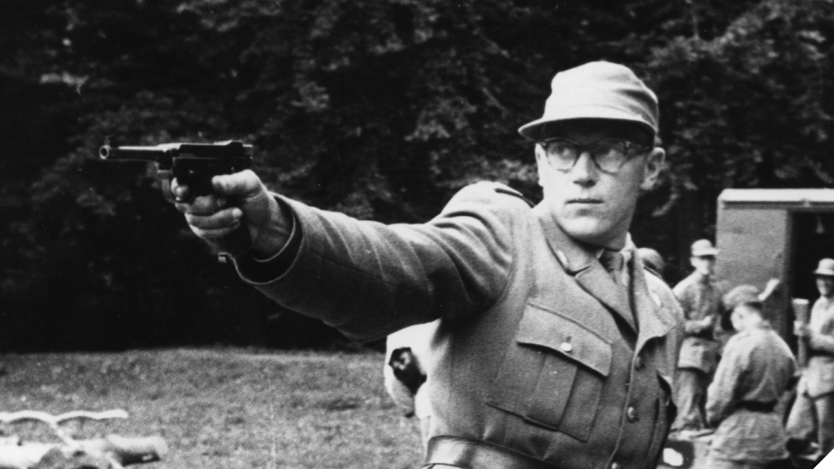 Swedish marksman with an Husqvarna M40